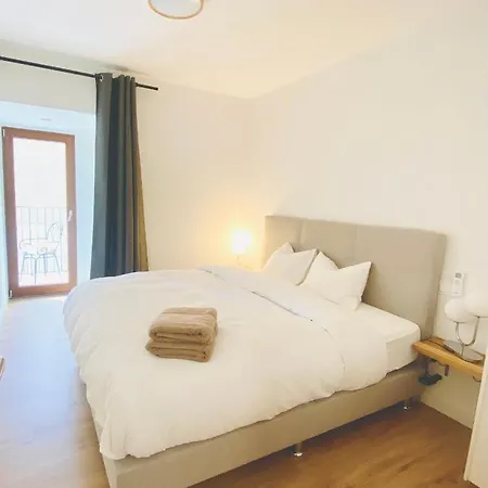 With 2-en Bedrooms 公寓式酒店 *